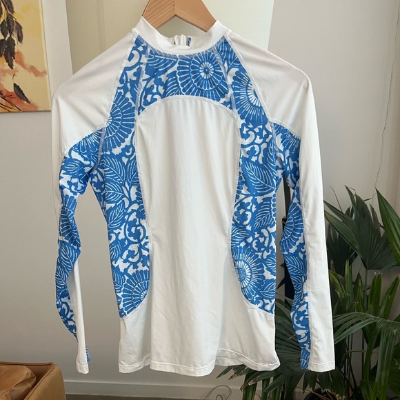 Lululemon One Love Rashguard - Picture 2 of 4